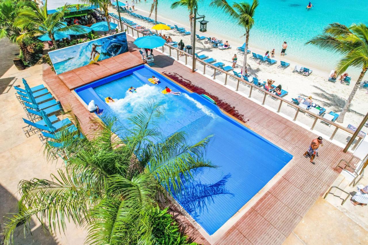 Margaritaville Beach Resort Nassau Exterior photo